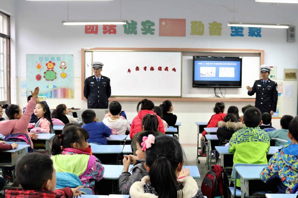 湖南省交通工程学会通途文明交通志愿者团队2017年工作总结